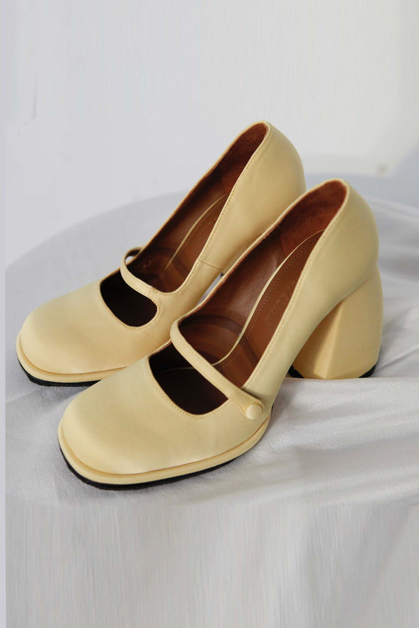 shushutong round toe high heels aw21ac06 yellow